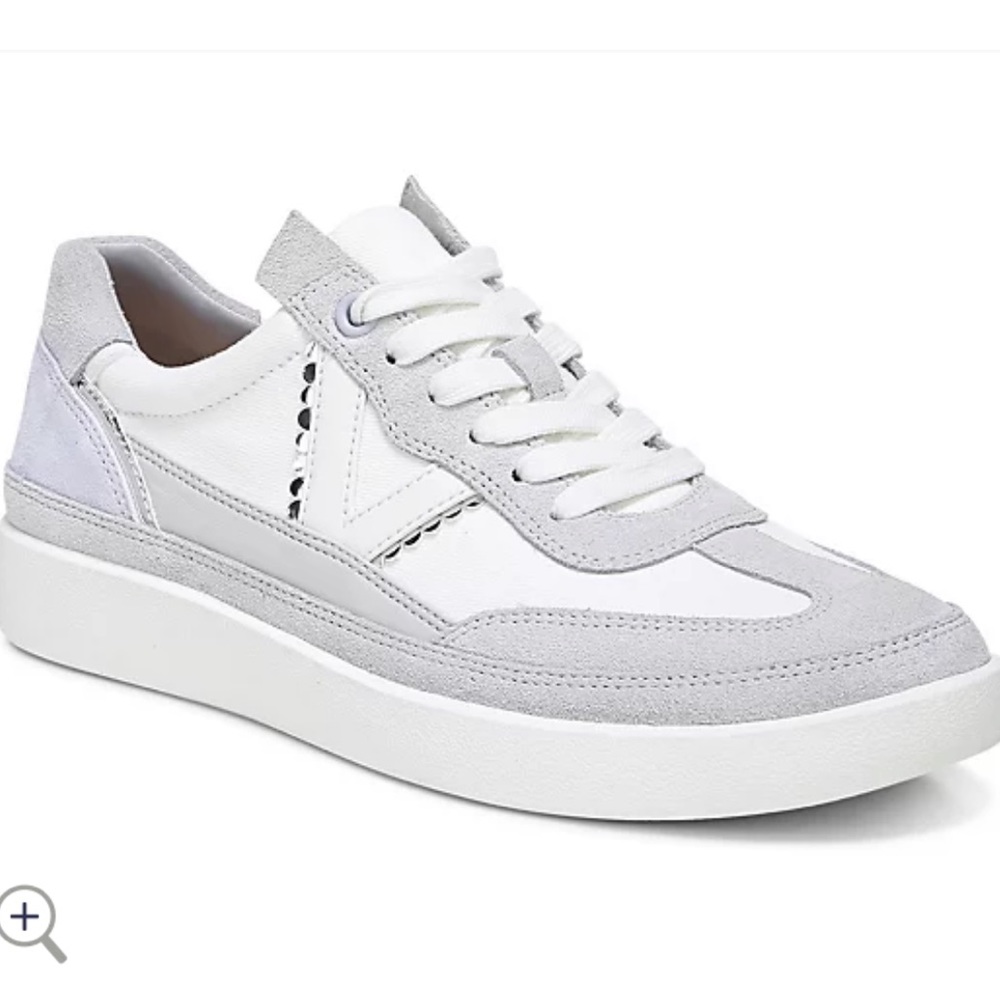 Vionic Mylie white canvas Sneaker with gray suede upper size 8